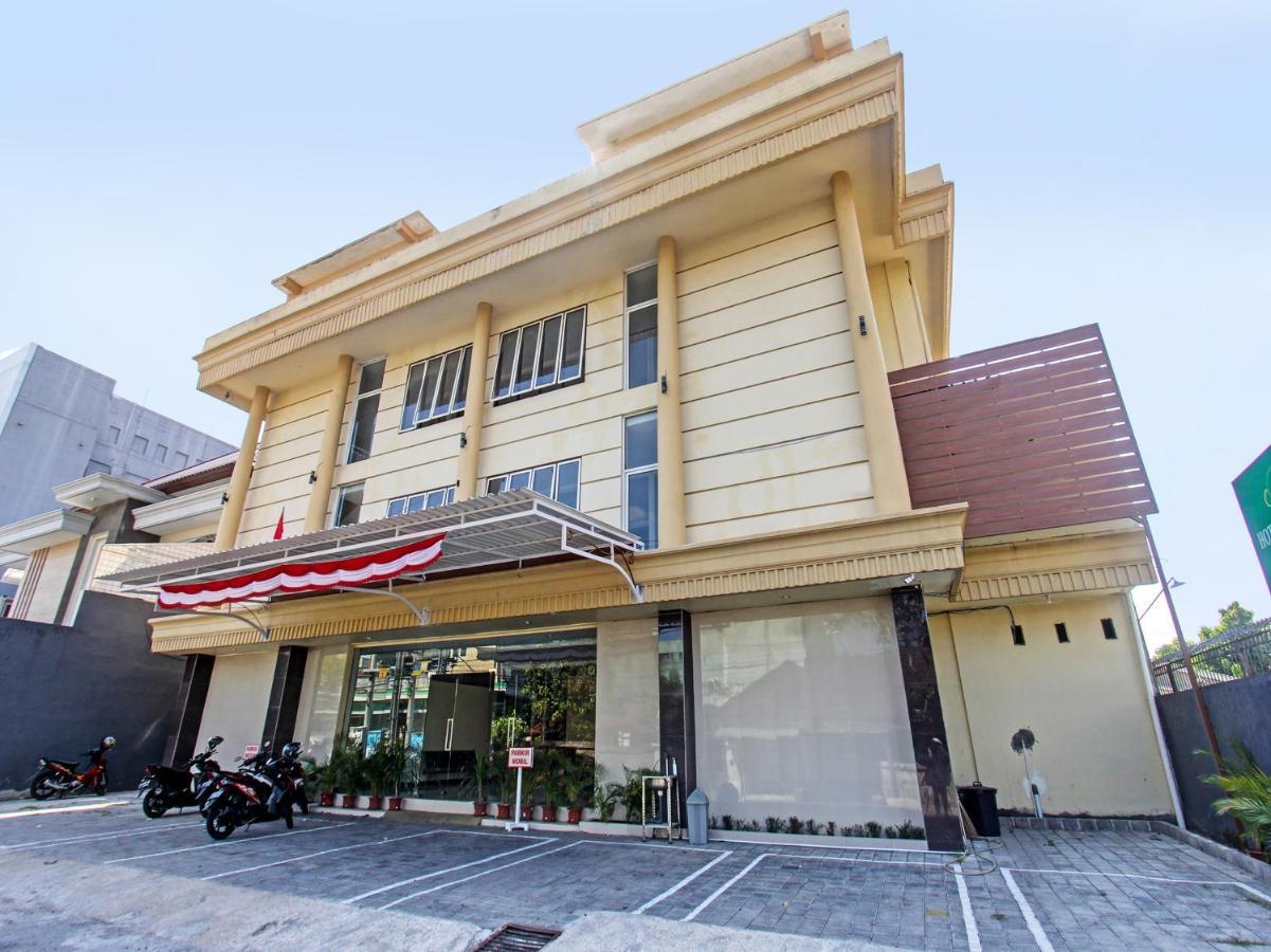 Oyo 91617 Hotel Mutiara Lombok Bagian luar foto