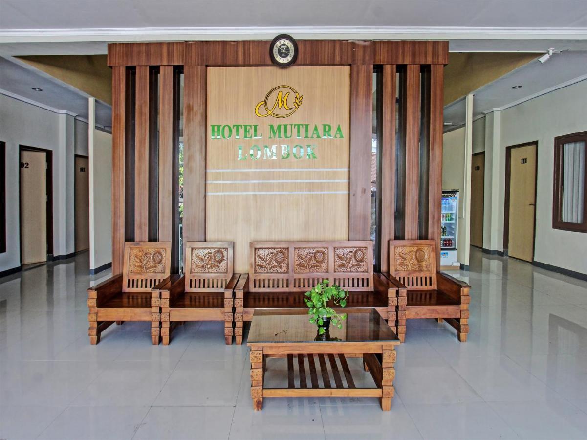Oyo 91617 Hotel Mutiara Lombok Bagian luar foto