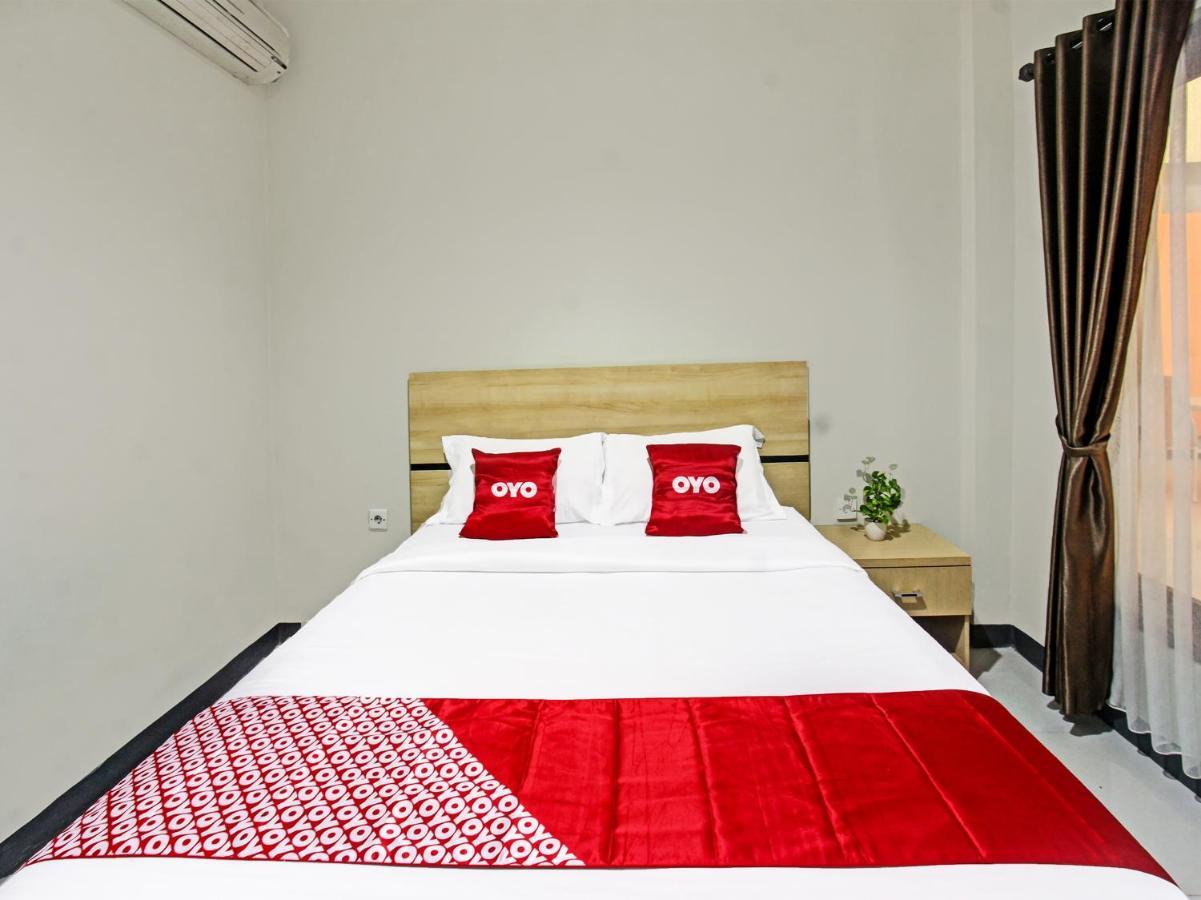 Oyo 91617 Hotel Mutiara Lombok Bagian luar foto